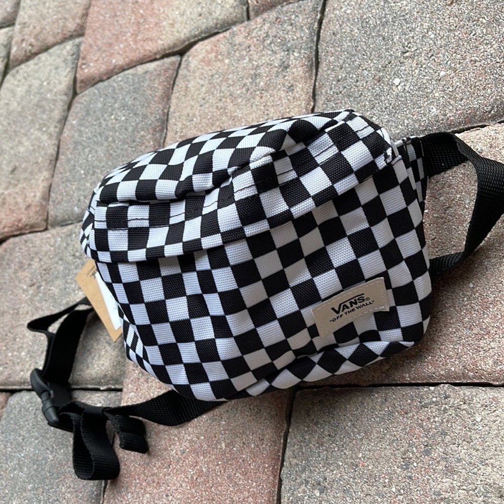 Brand new Authentic VANS Uni-Pak Checkered Unisex VN0A3WKDP2T  NWT
Fanny pack - Picture 2 of 16